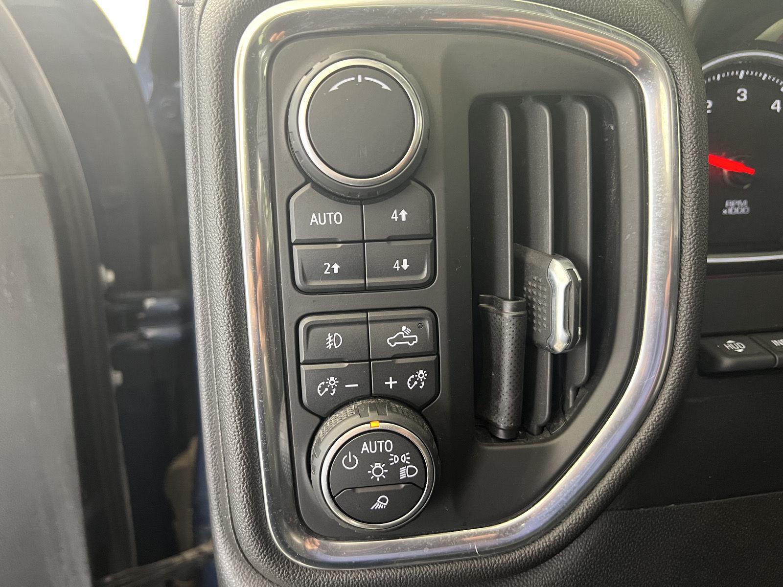 Used 2019 Northsky Blue Metallic Chevrolet High Country image 9