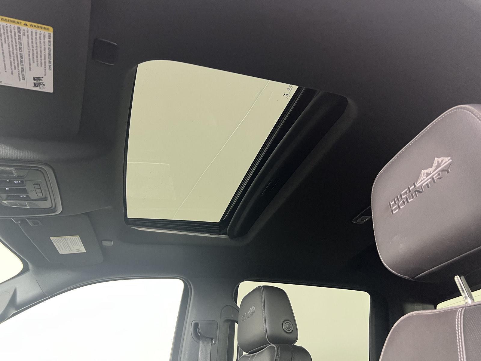Used 2019 Northsky Blue Metallic Chevrolet High Country image 4