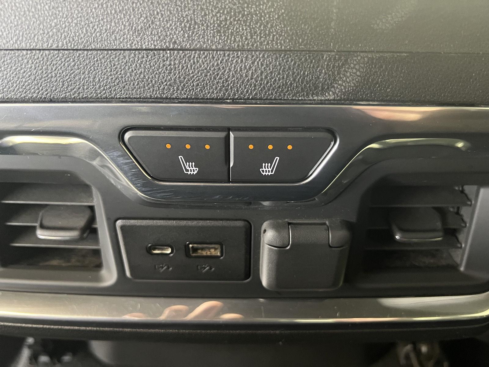 Used 2019 Northsky Blue Metallic Chevrolet High Country image 22