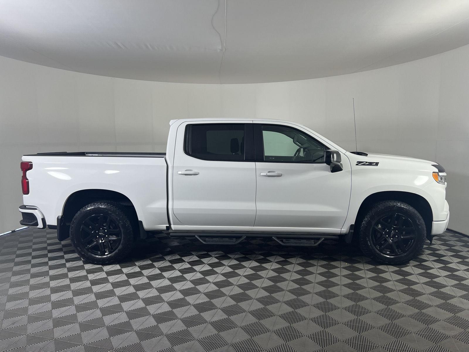 Used 2023 Summit White Chevrolet RST image 23