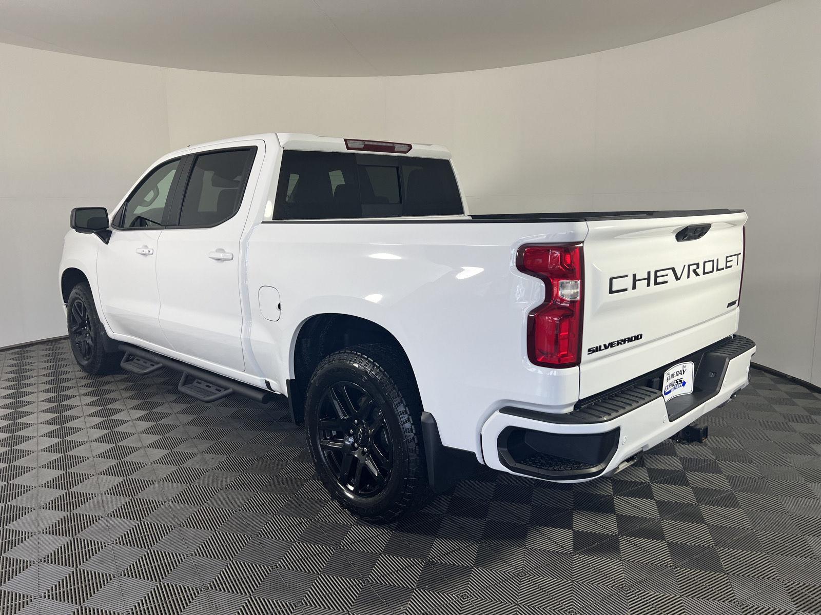 Used 2023 Summit White Chevrolet RST image 26