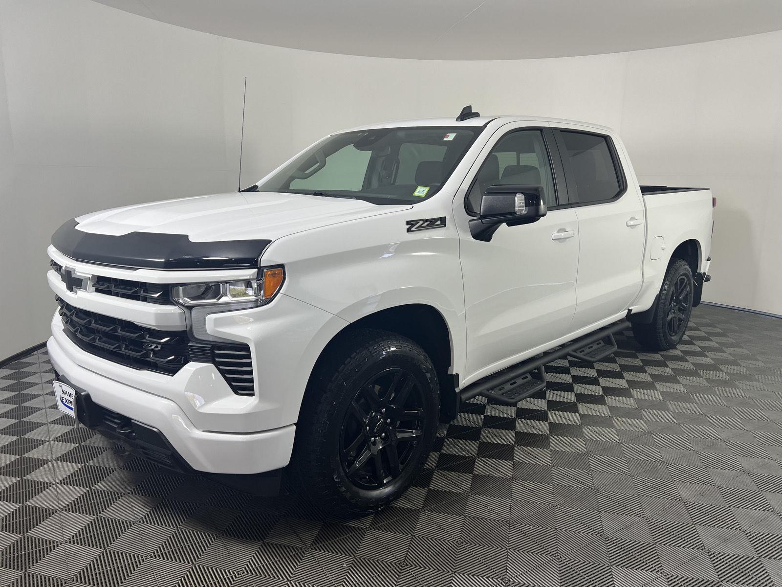 Used 2023 Summit White Chevrolet RST image 28
