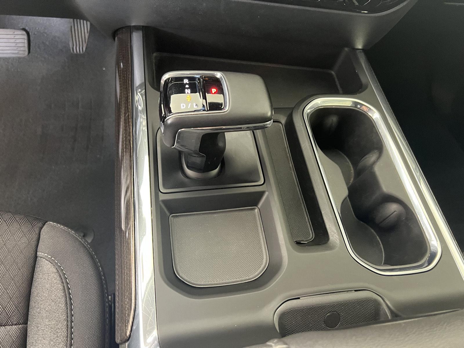 Used 2023 Summit White Chevrolet RST image 19