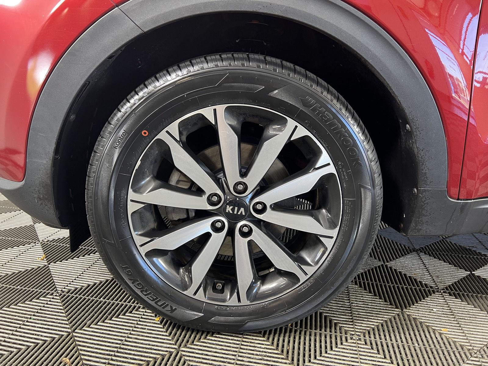Used 2019 Hyper Red Kia EX image 26