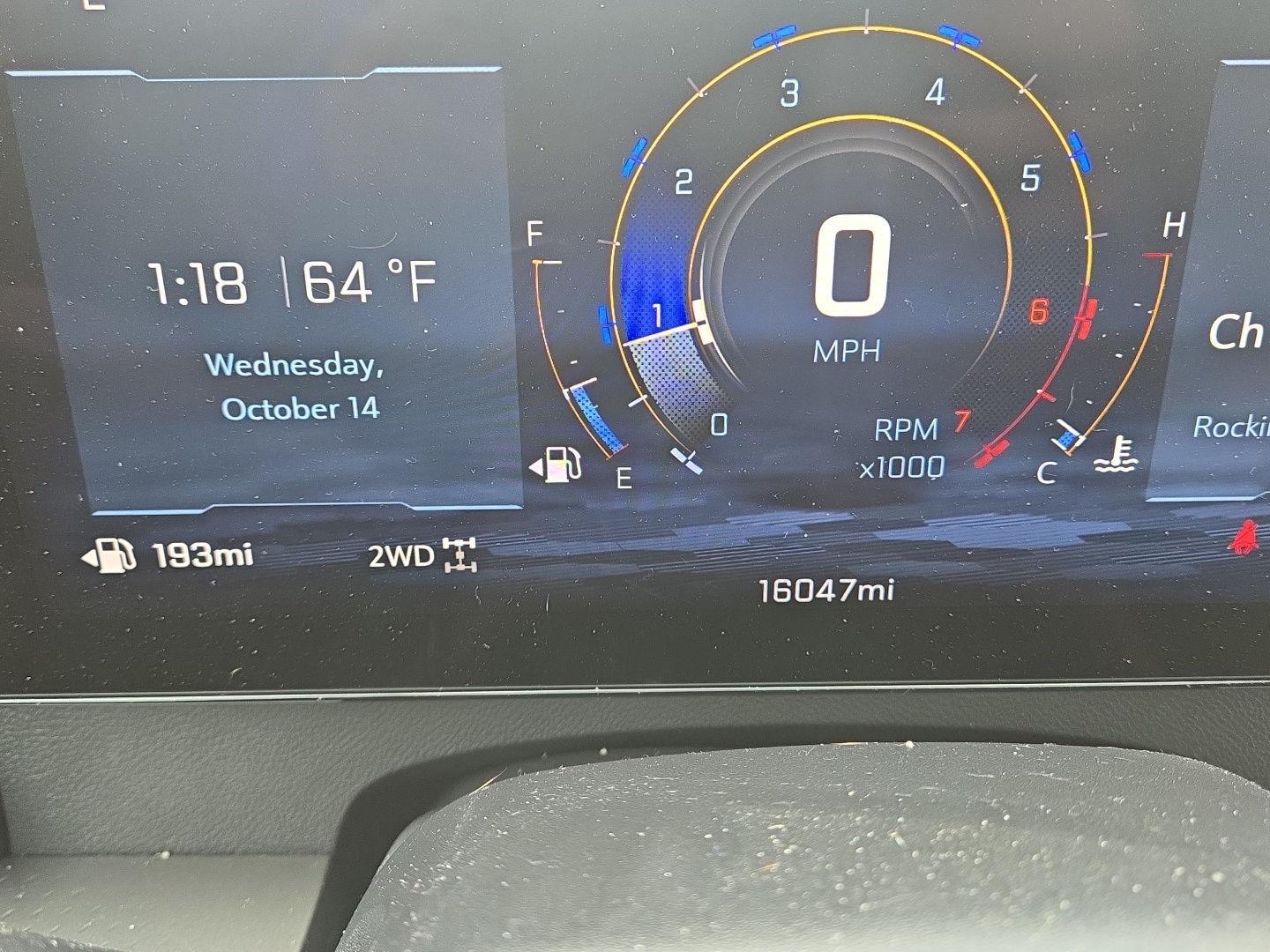 Used 2025 Summit White Chevrolet AWD LT image 6