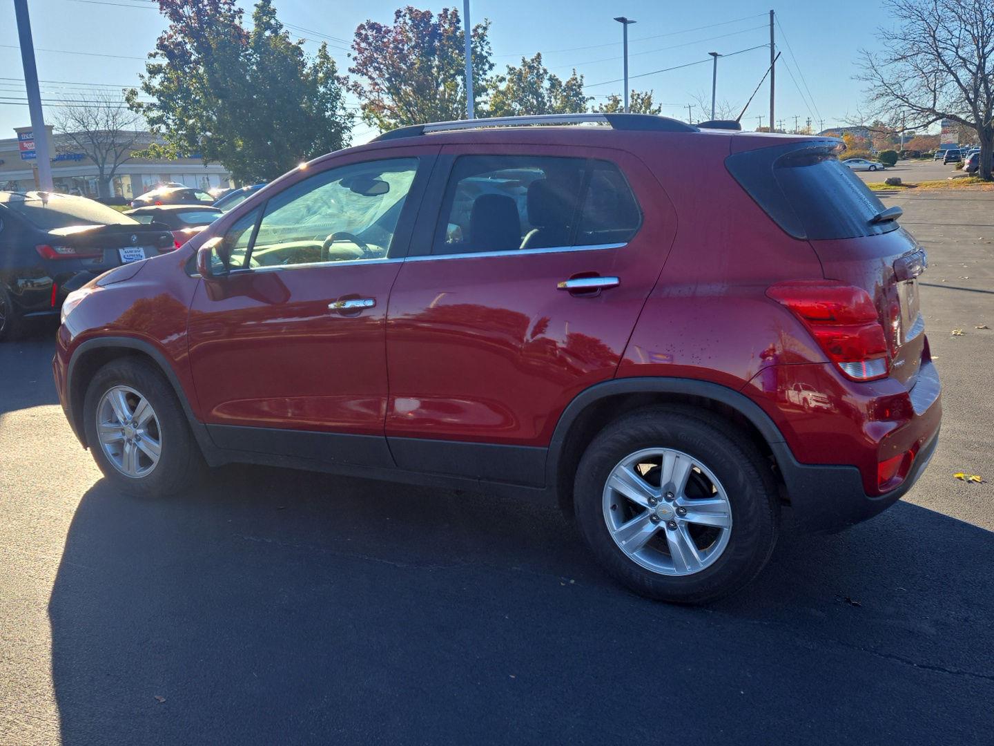 Used 2018 Cajun Red Tintcoat Chevrolet LT image 4