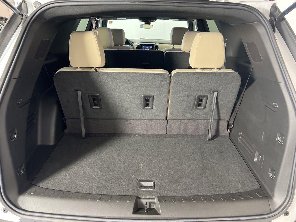 Used 2023 Summit White Chevrolet LS image 17