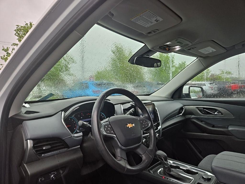 Used 2021 Summit White Chevrolet LT image 3