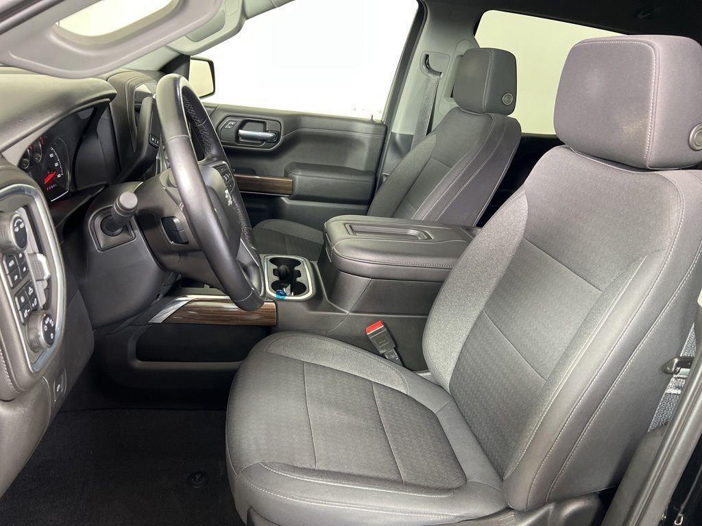 Used 2022 Black Chevrolet RST image 4