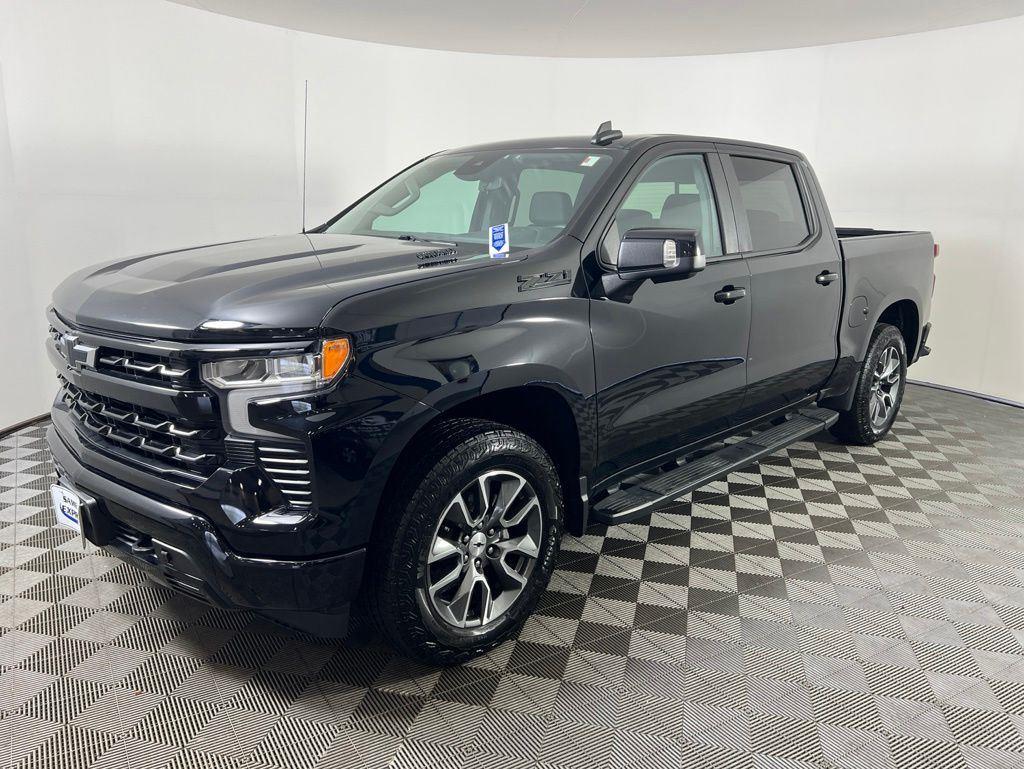 Used 2023 Black Chevrolet RST image 30