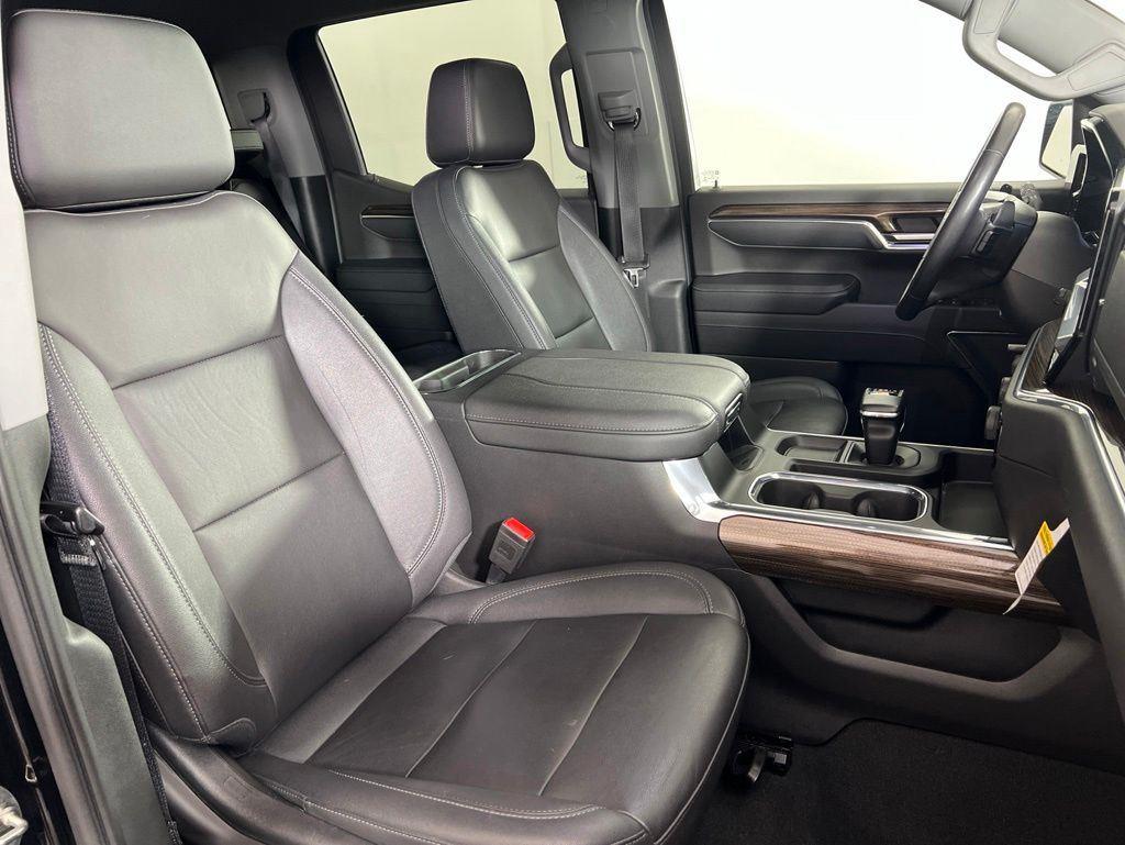 Used 2023 Black Chevrolet RST image 22