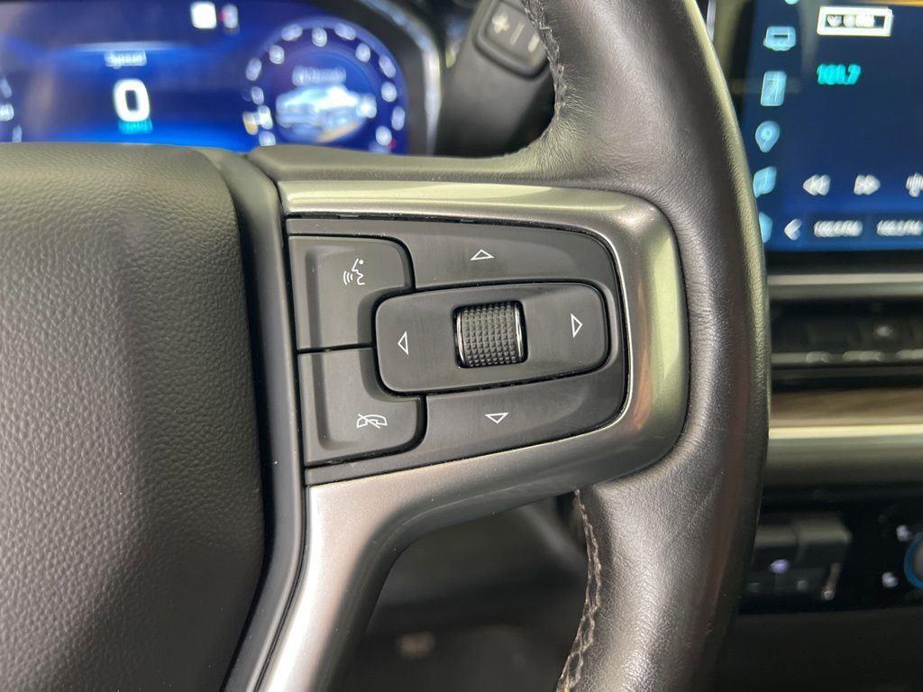 Used 2022 Summit White Chevrolet RST image 12