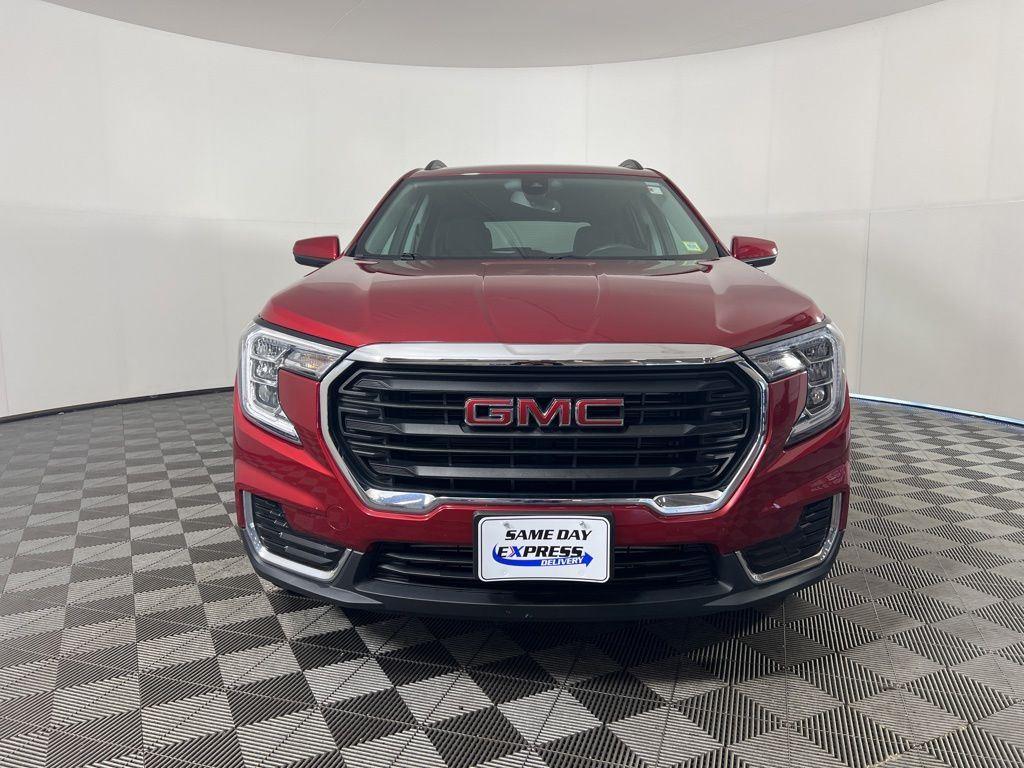 Used 2023 Volcanic Red GMC SLE image 29