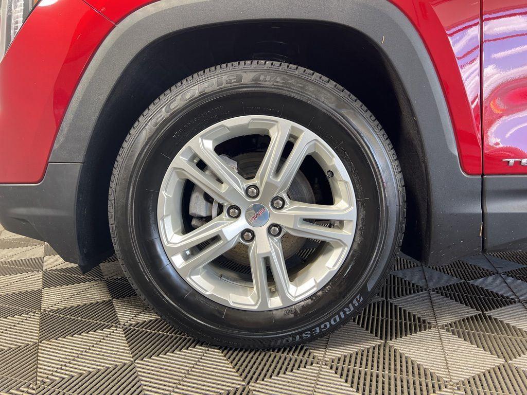 Used 2023 Volcanic Red GMC SLE image 30