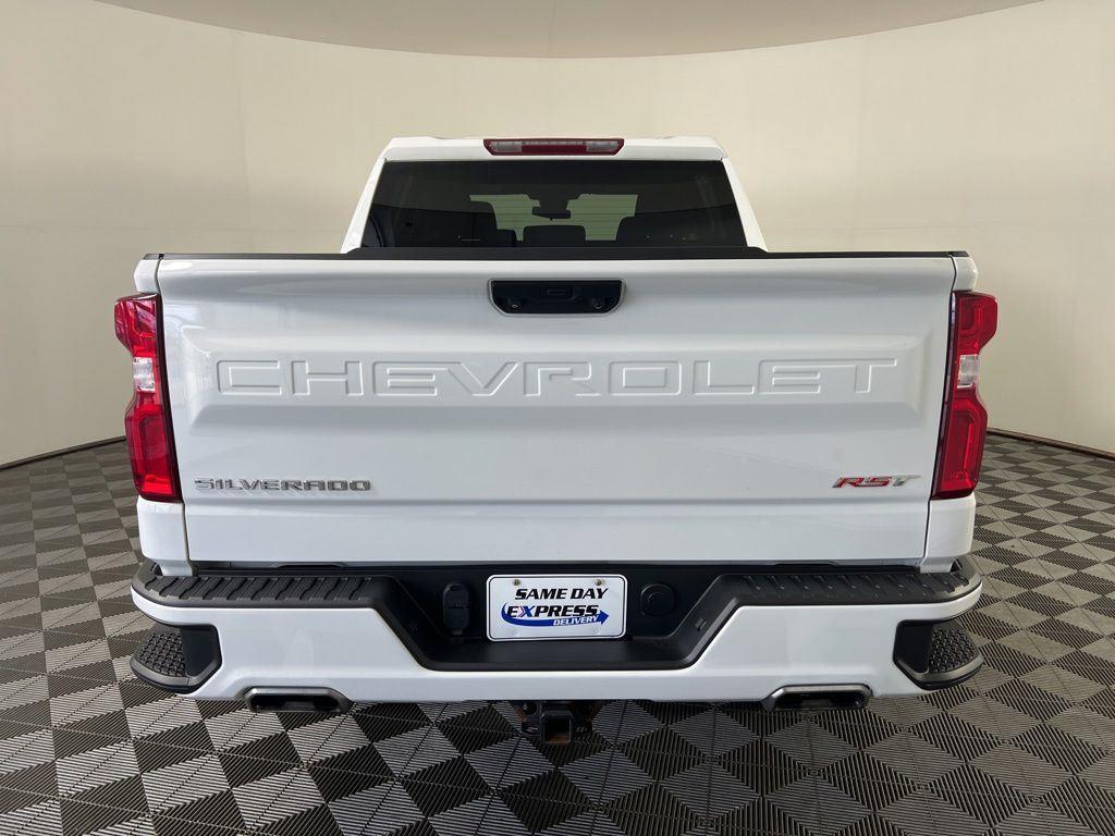 Used 2022 Summit White Chevrolet RST image 24