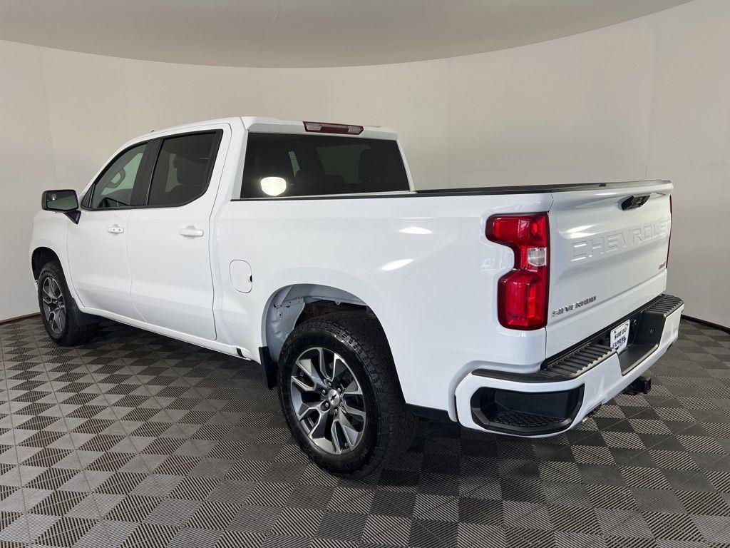 Used 2022 Summit White Chevrolet RST image 26