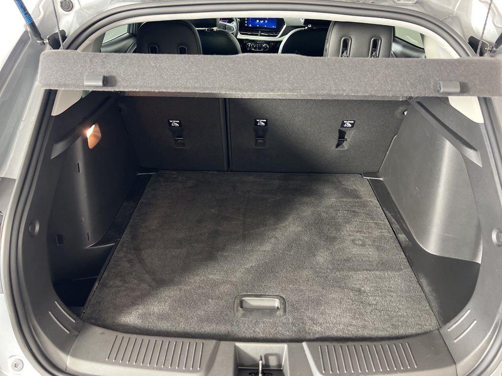 Used 2024 Sterling Gray Metallic Chevrolet LT image 20