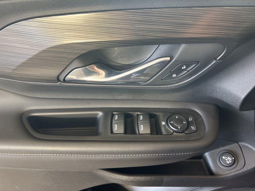 Used 2023 Volcanic Red GMC SLE image 7