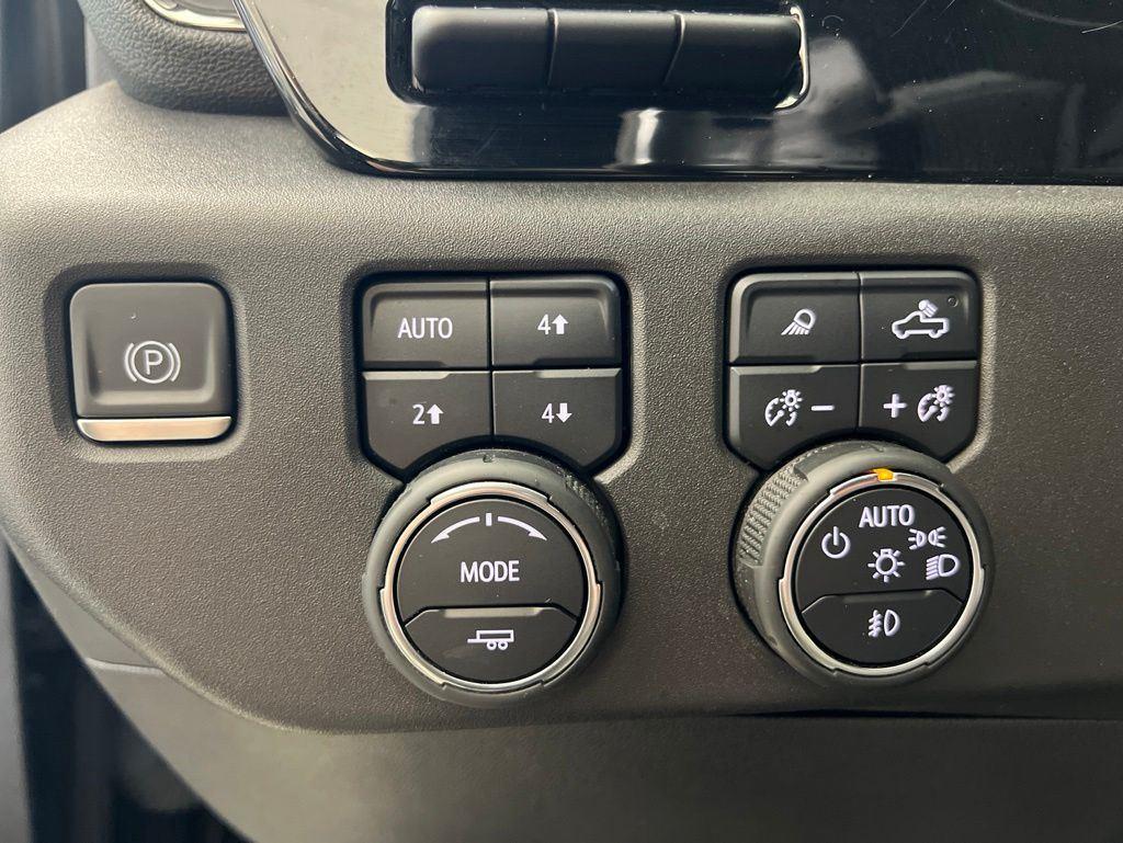 Used 2023 Black Chevrolet ZR2 image 8