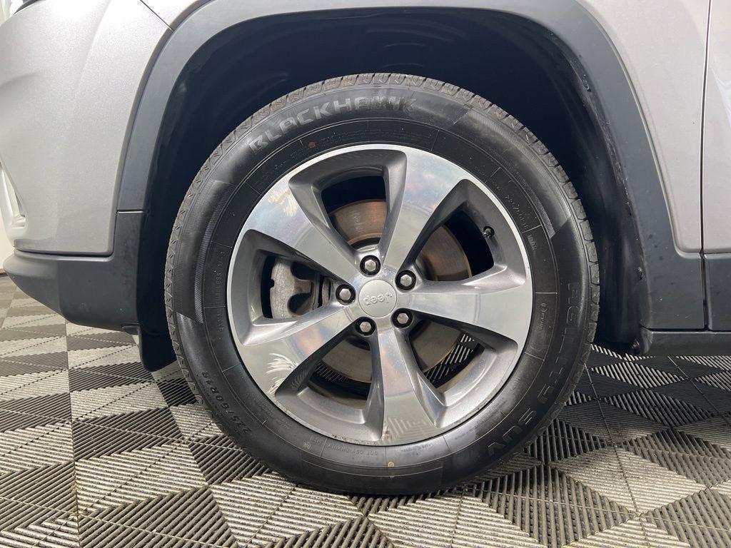 Used 2019 Billet Silver Metallic Clearco Jeep Limited image 30