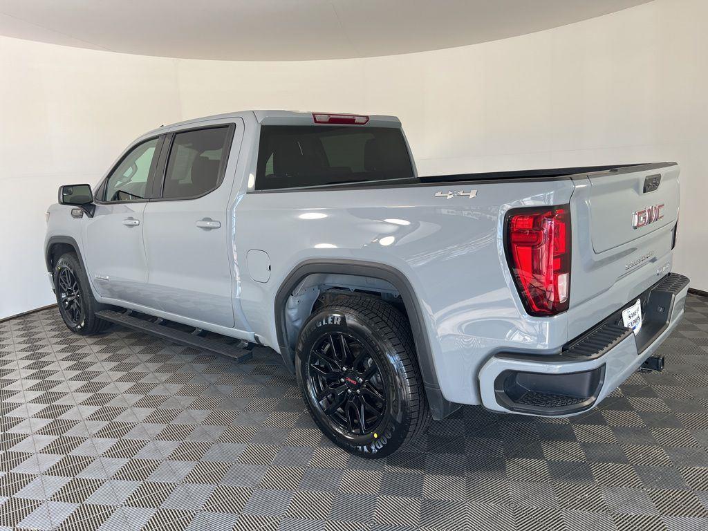 Used 2024 Gray GMC Elevation image 27