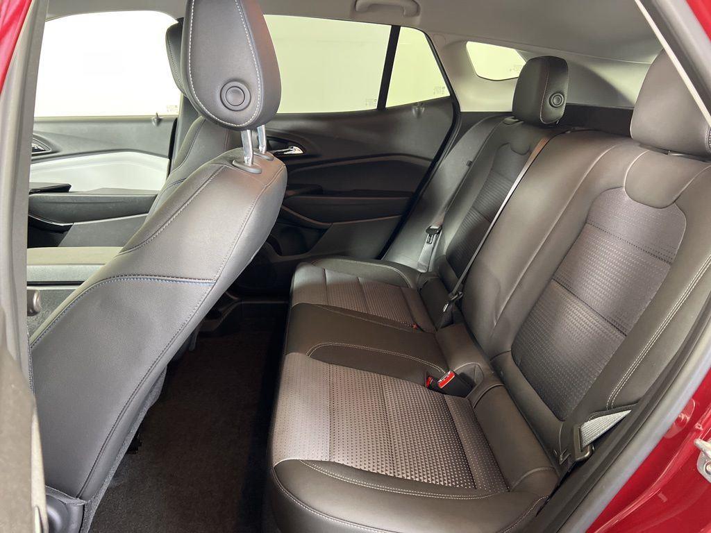 Used 2025 Crimson Chevrolet LT image 17