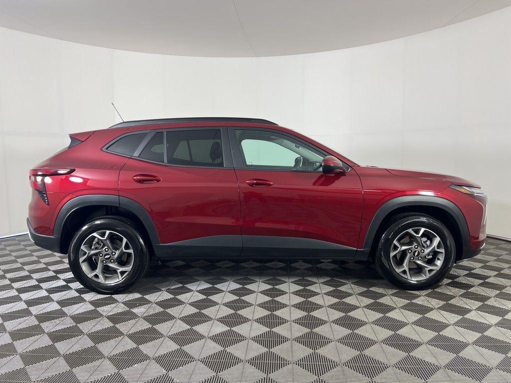 Used 2025 Crimson Chevrolet LT image 22