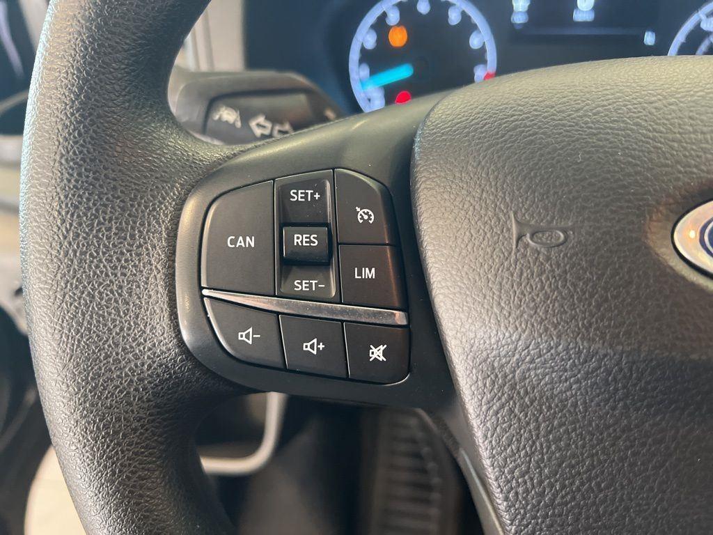 Used 2020 Black Metallic Ford XLT image 9