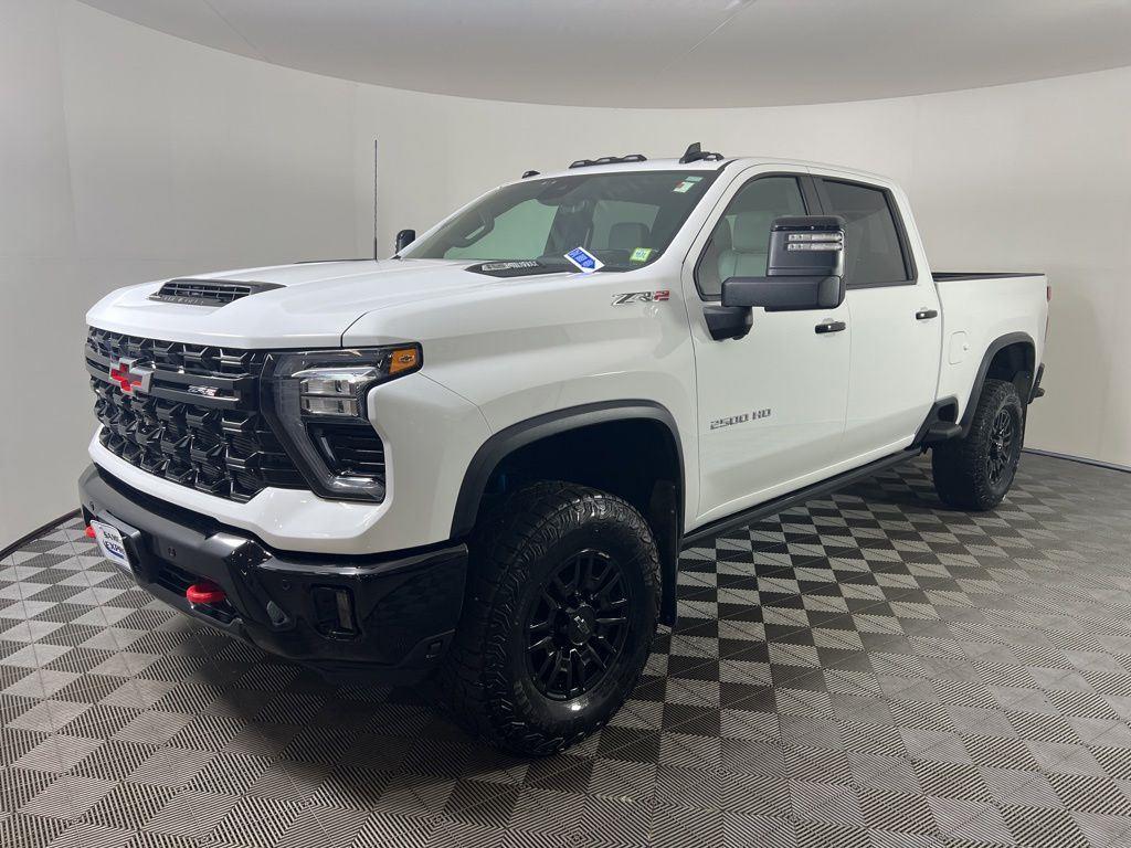 Used 2025 Summit White Chevrolet ZR2 image 34