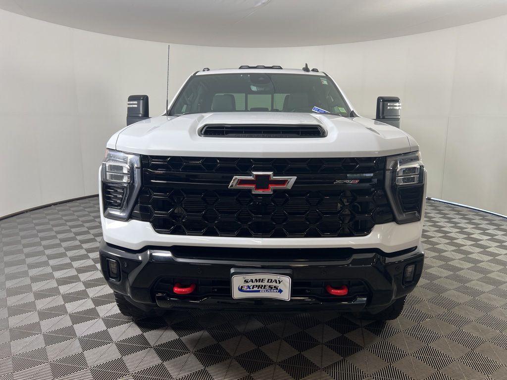 Used 2025 Summit White Chevrolet ZR2 image 34