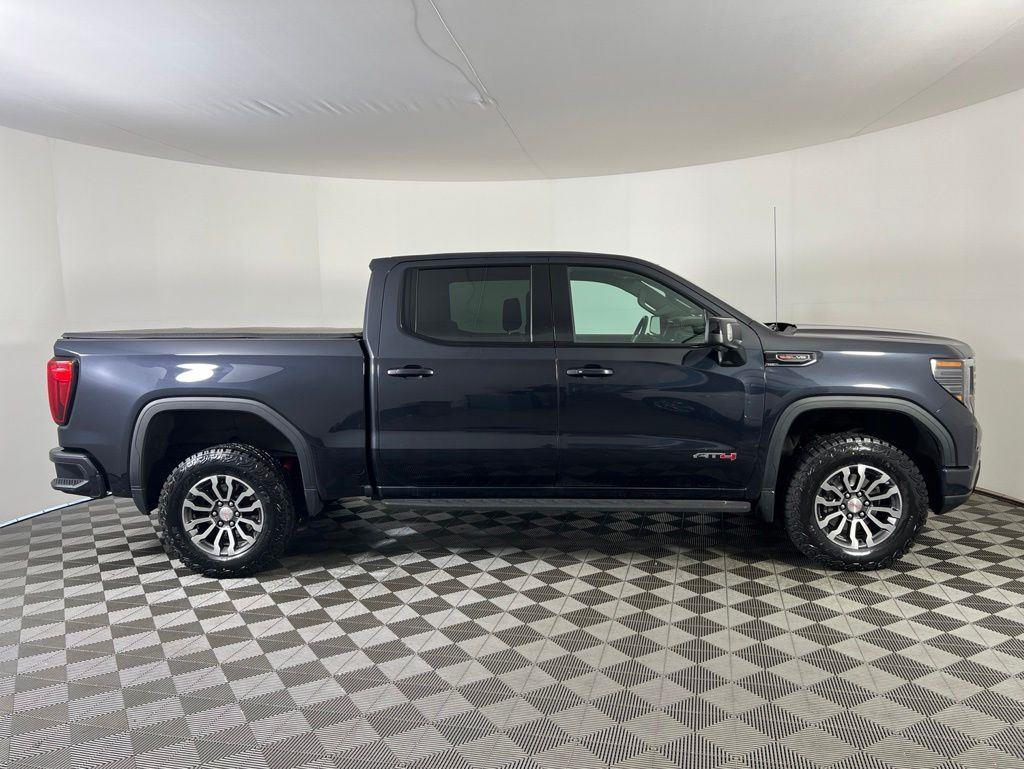 Used 2023 Titanium GMC AT4 image 27