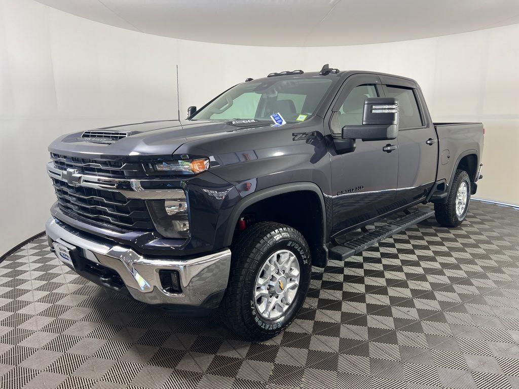 Used 2024 Ash Chevrolet LT image 29
