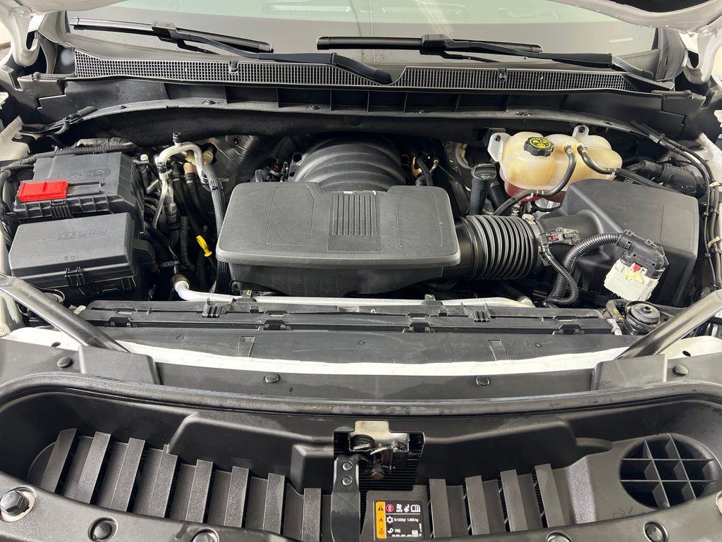Used 2023 Summit White Chevrolet LT image 22
