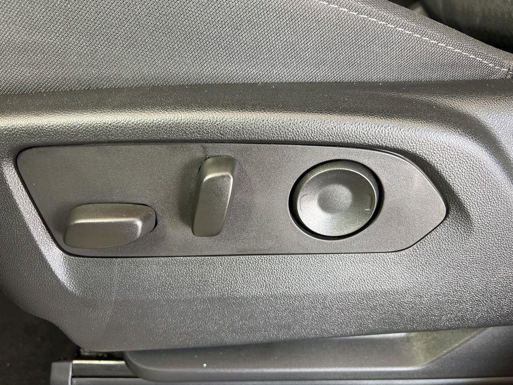 Used 2024 Ash Chevrolet LT image 6