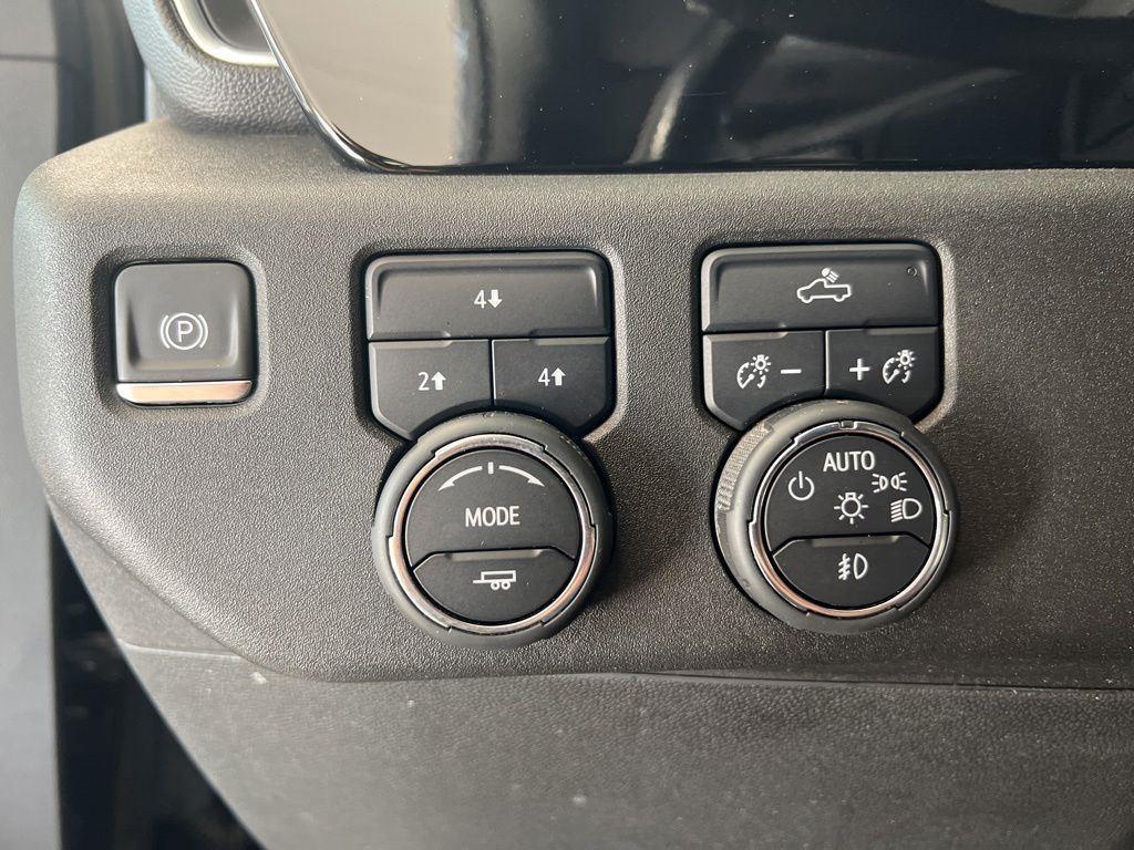 Used 2024 Ash Chevrolet LT image 8