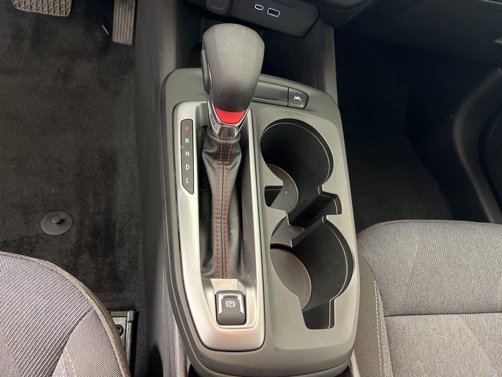 Used 2024 Summit White Chevrolet 1RS image 17