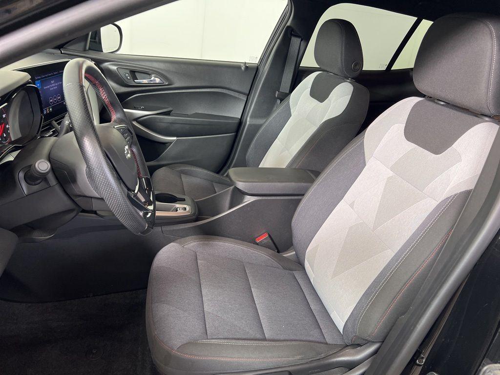 Used 2024 Black Metallic Chevrolet 1RS image 5