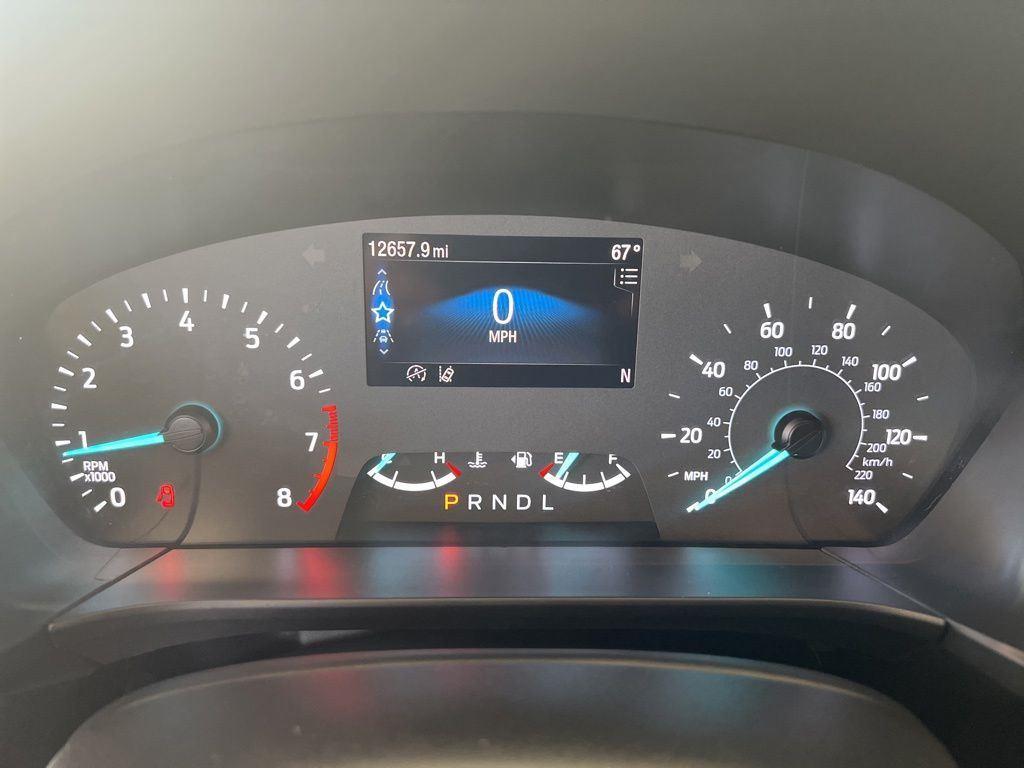 Used 2022 Oxford White Ford SE image 10