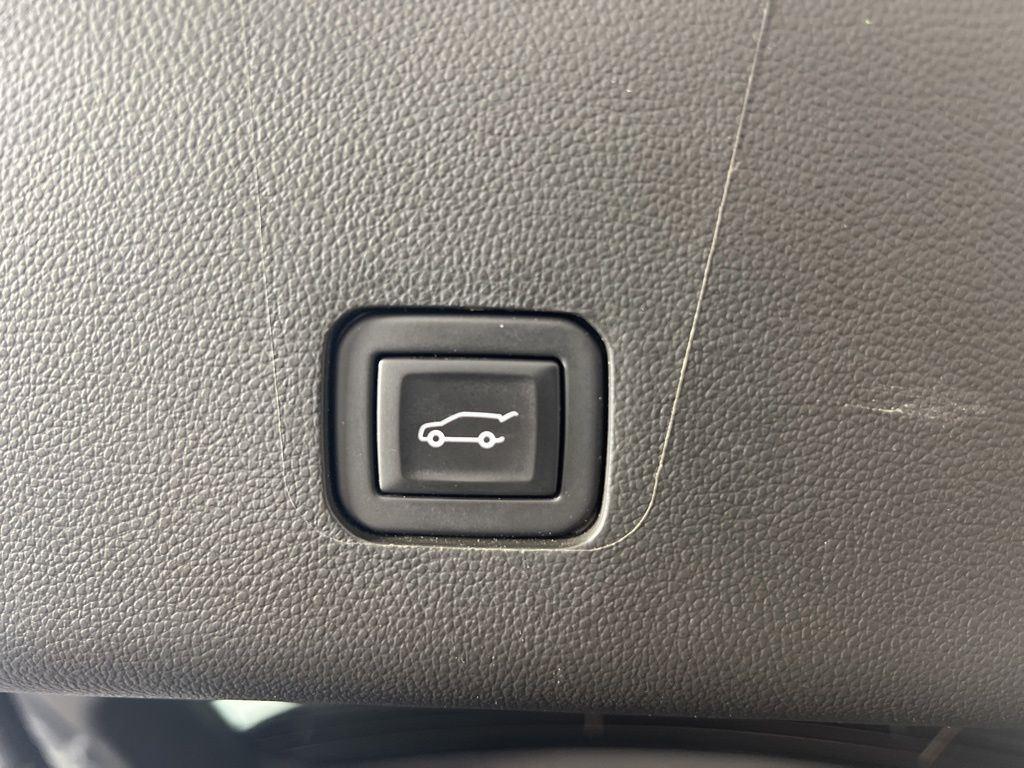 Used 2023 Sterling Gray Metallic Chevrolet LT Leather image 24