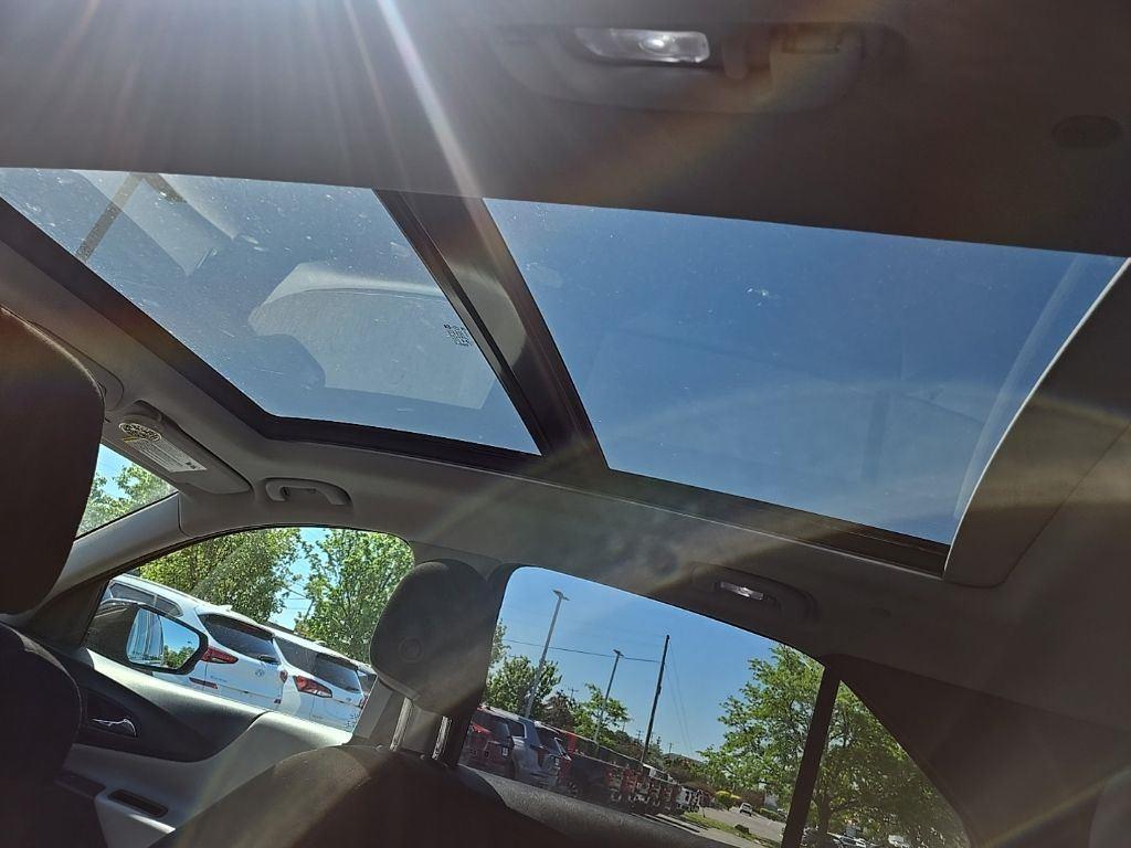 Used 2019 Nightfall Gray Metallic Chevrolet LT image 4