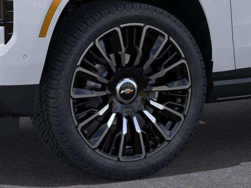 New 2026 Polar White Tricoat Chevrolet High Country image 9