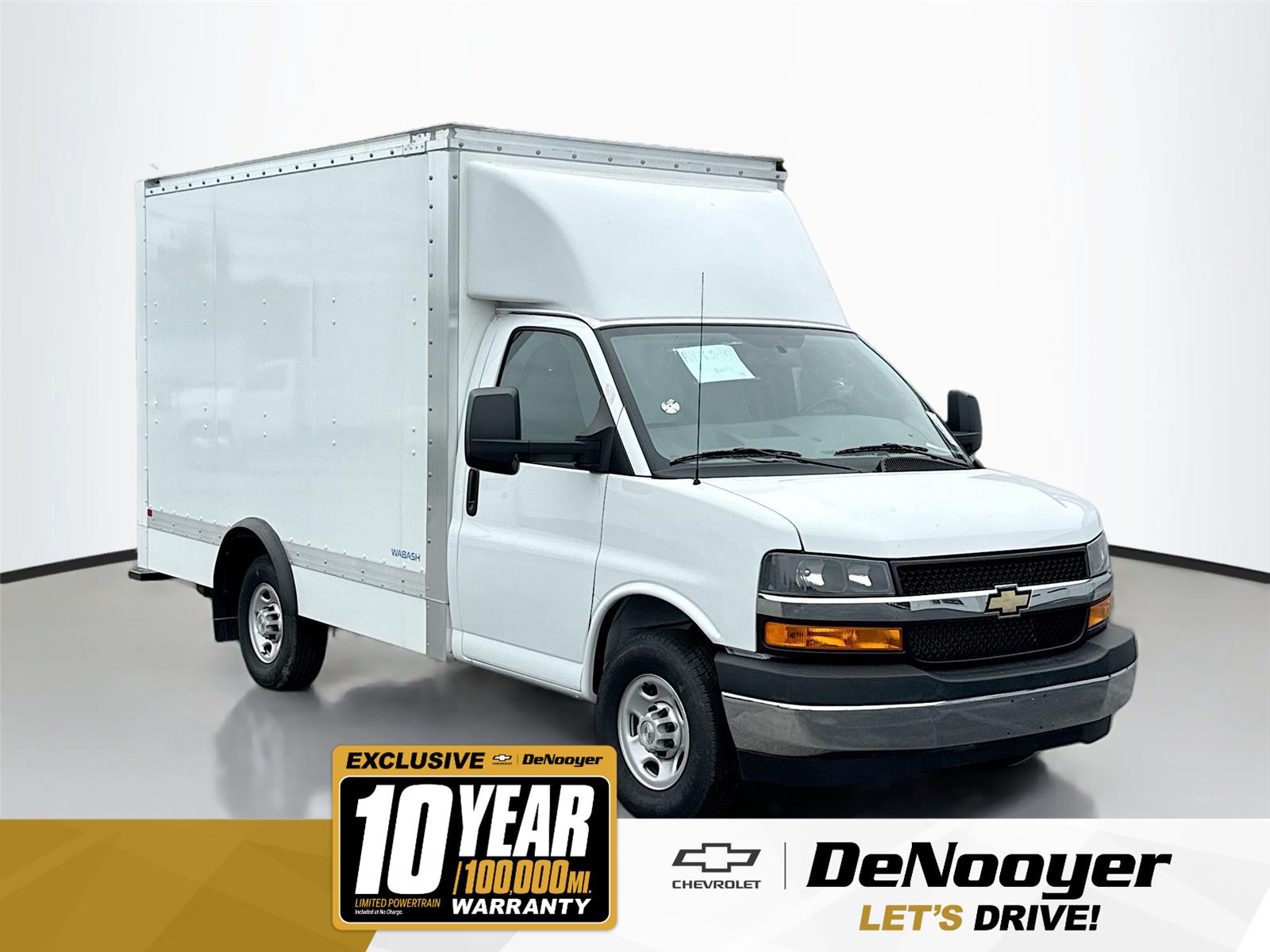 Summit White 2024 Chevrolet Express Chassis 3500 Cutaway 139 Van Rear-Wheel Drive 8-Speed Automatic