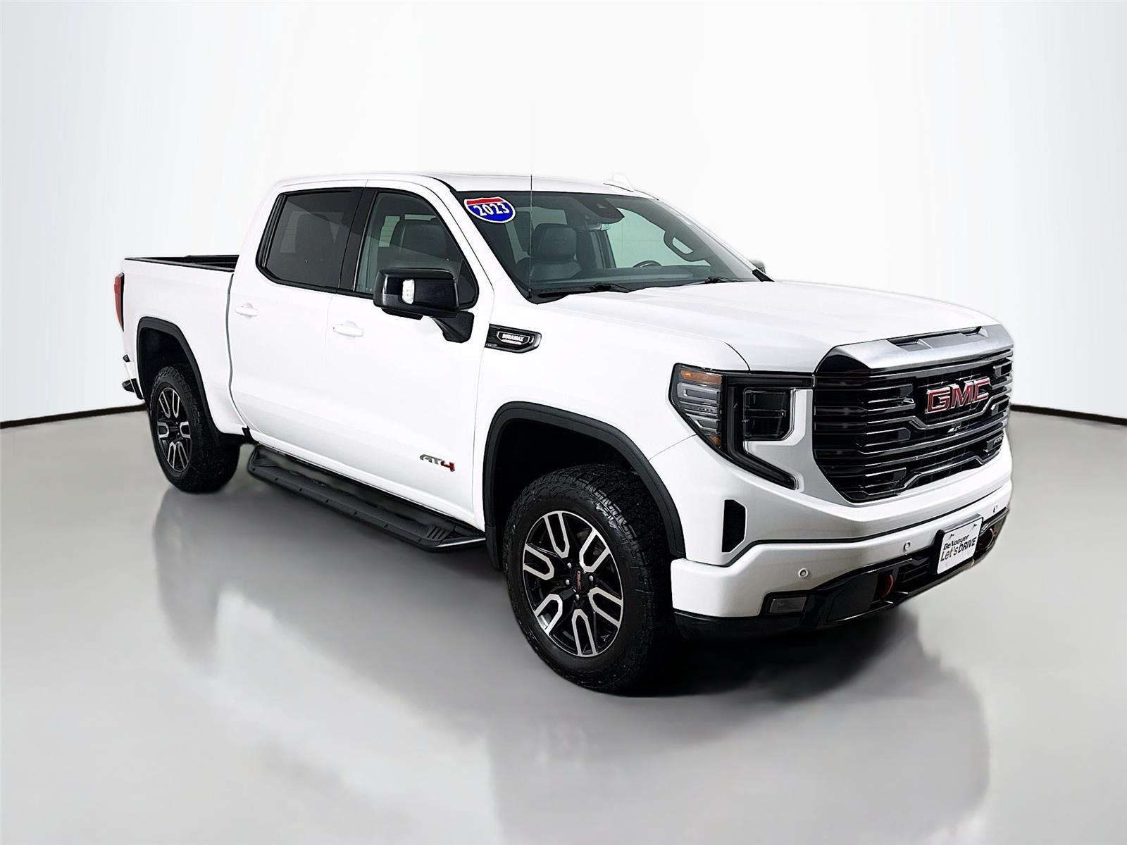 2023 GMC Sierra 1500 AT4 Crew Cab 4WD