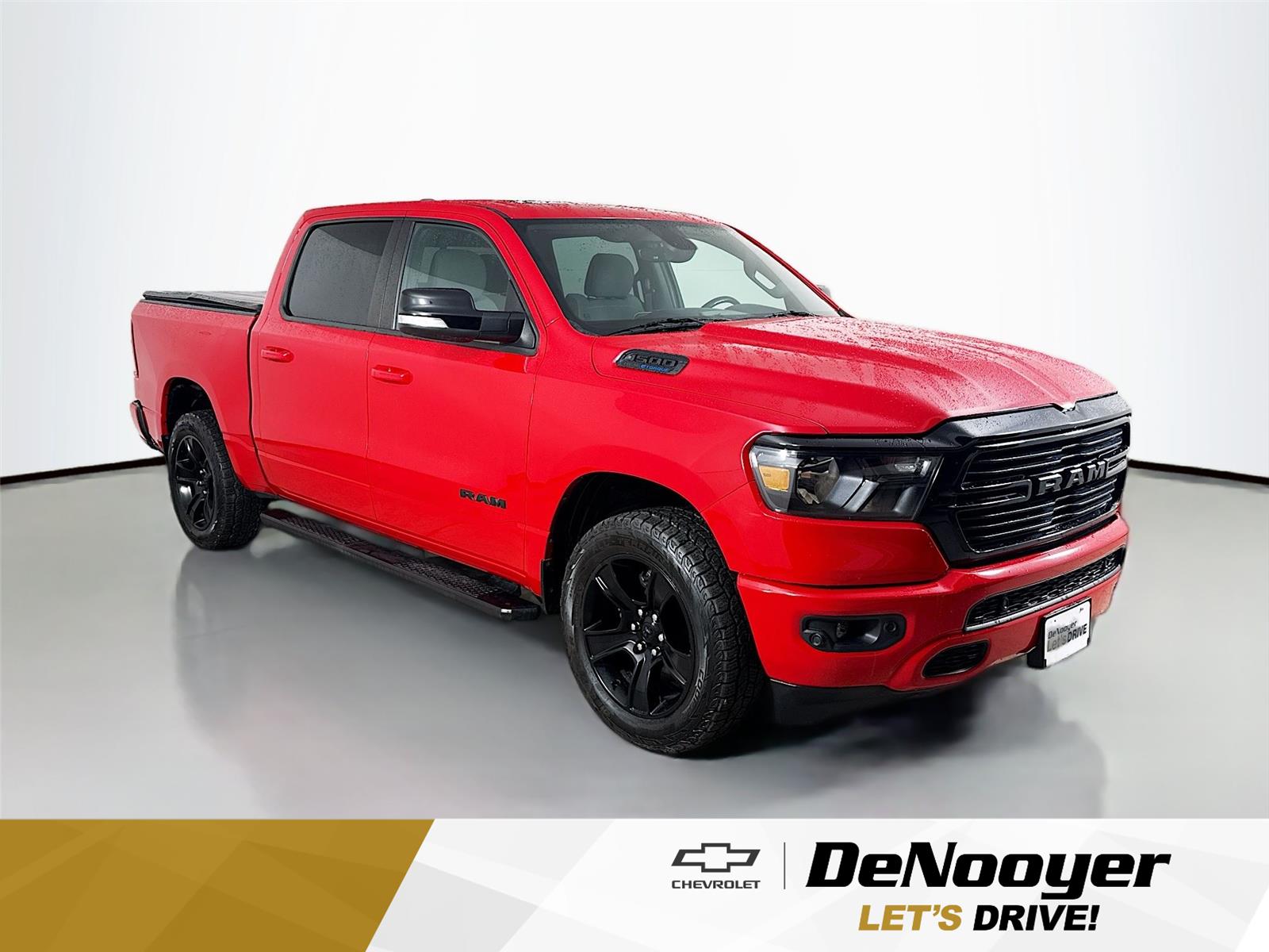 Flame Red Clearcoat 2021 RAM 1500 Big Horn Crew Cab 4WD Pickup Truck Four-Wheel Drive 8-Speed Automatic
