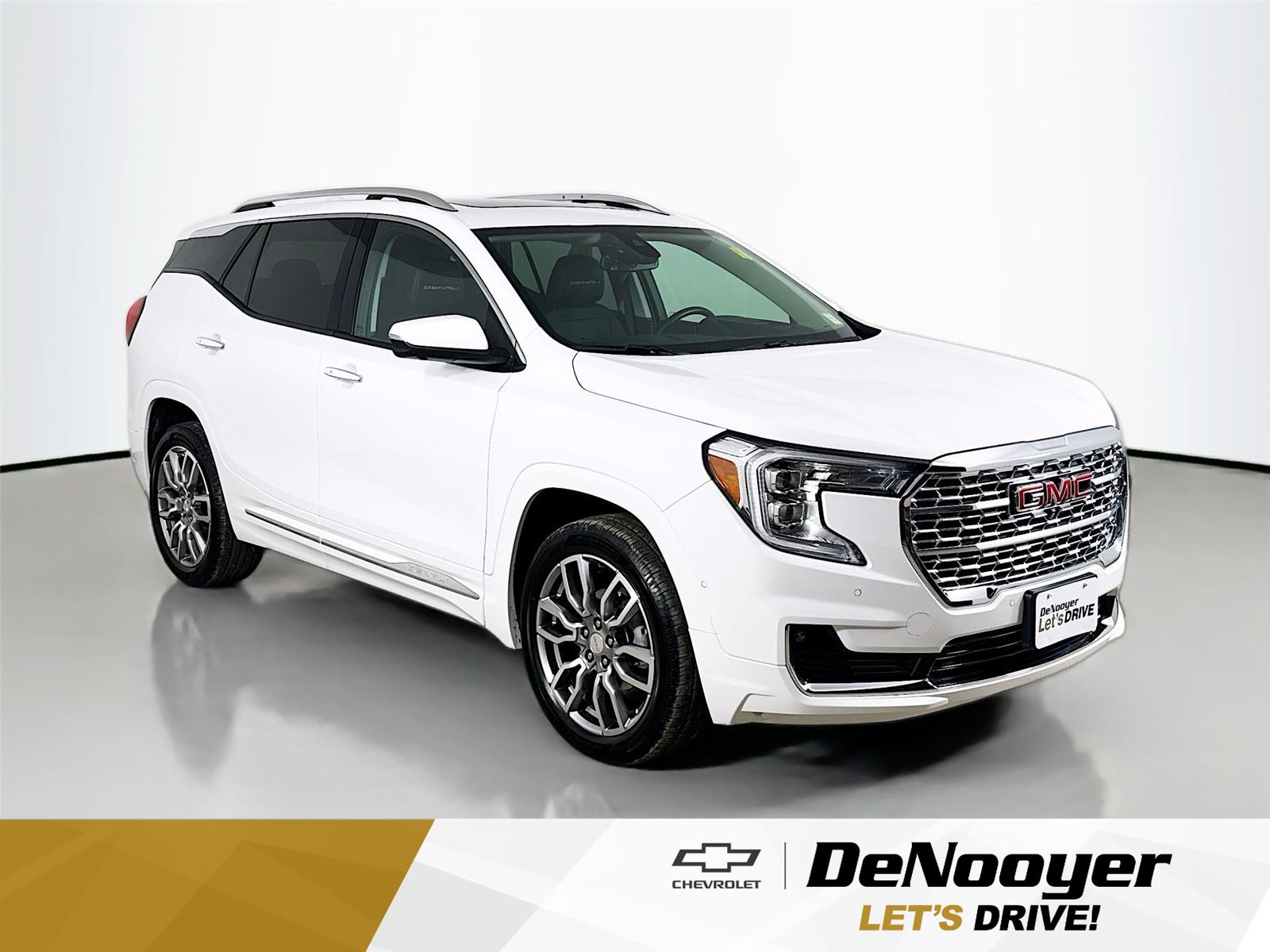 Summit White 2024 GMC Terrain Denali AWD SUV / Crossover All-Wheel Drive 9-Speed Automatic Overdrive
