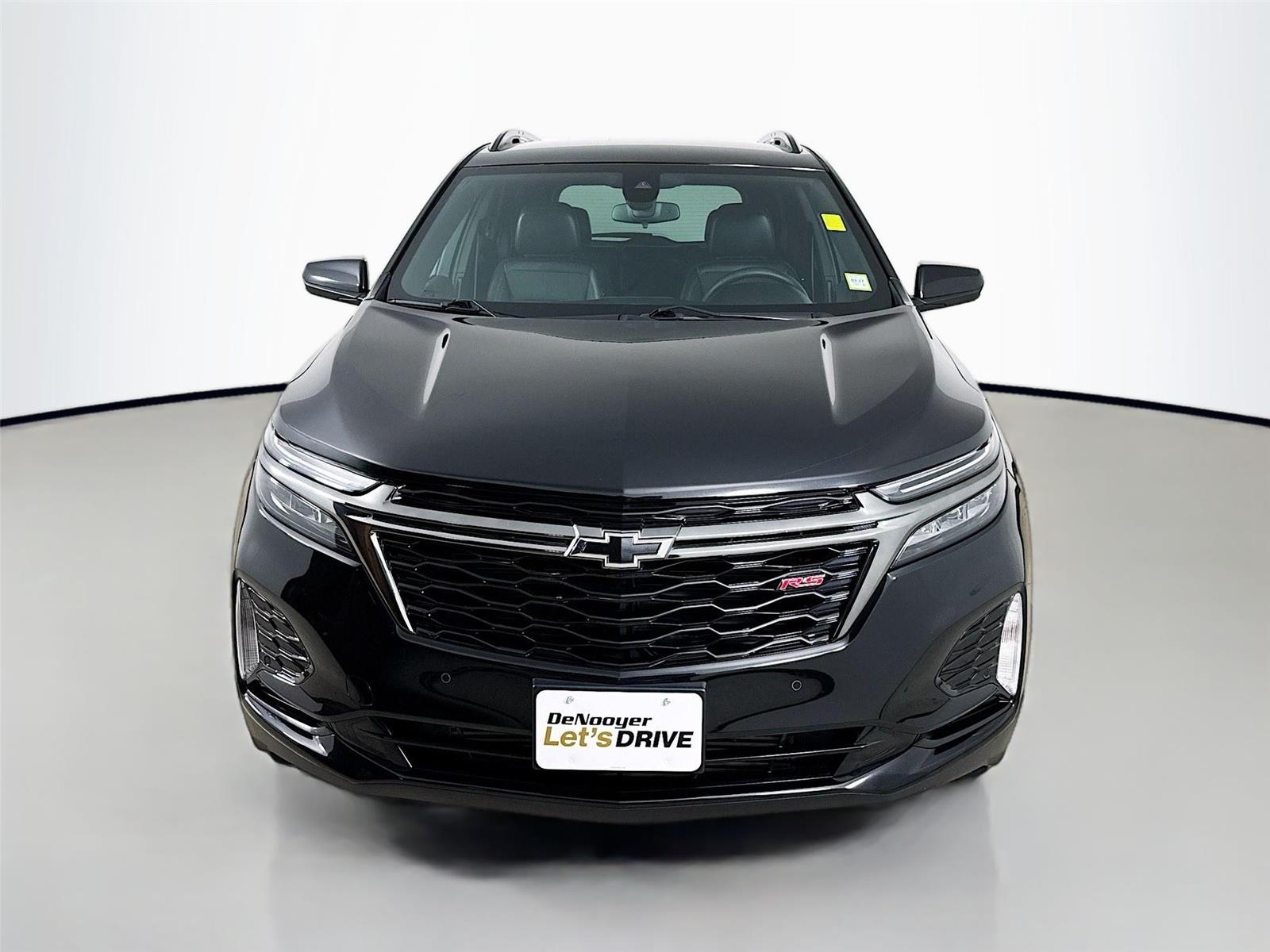 View vehicle photo 4