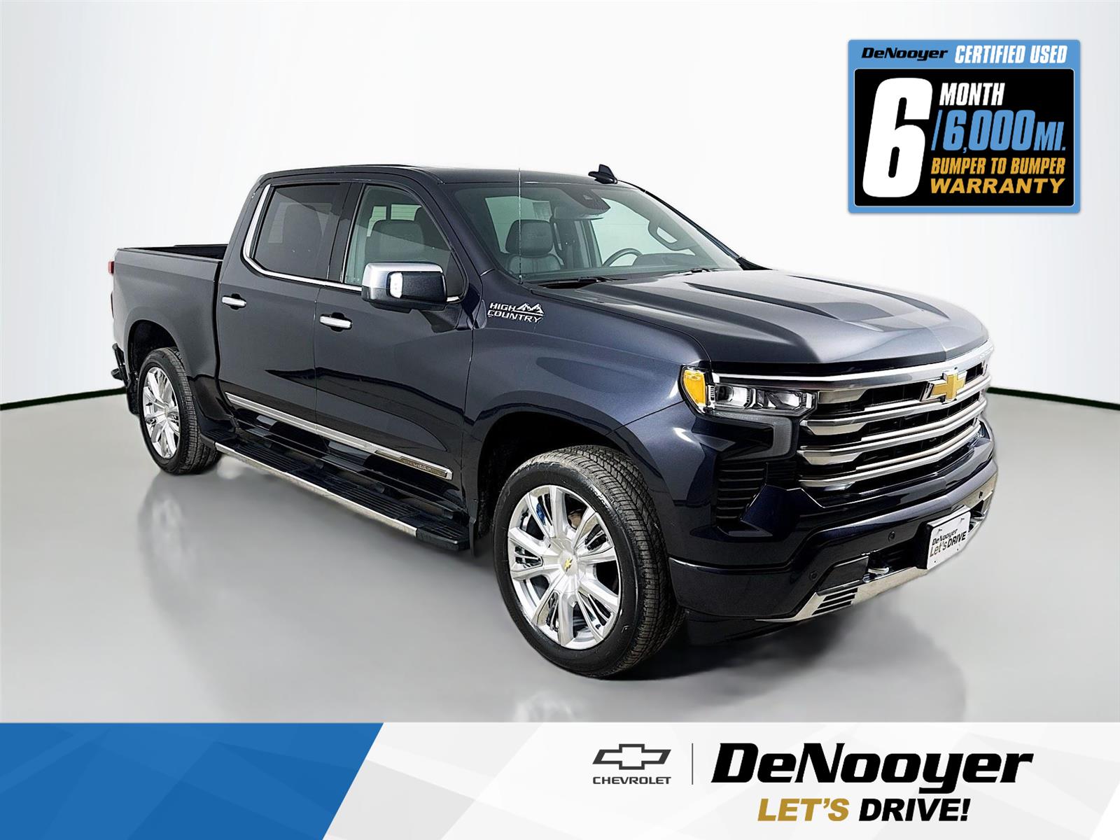 Dark Ash Metallic 2022 Chevrolet Silverado 1500 High Country Crew Cab 4WD Pickup Truck Four-Wheel Drive Automatic