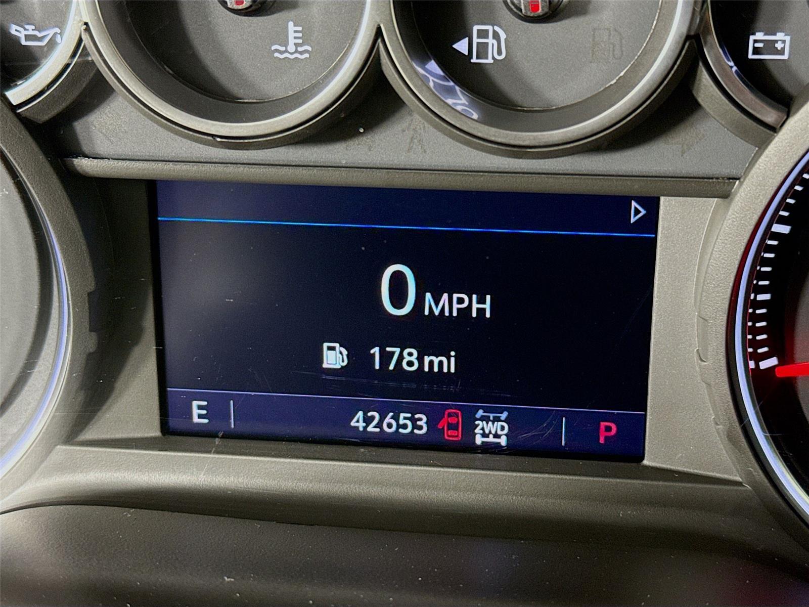 View vehicle photo 2