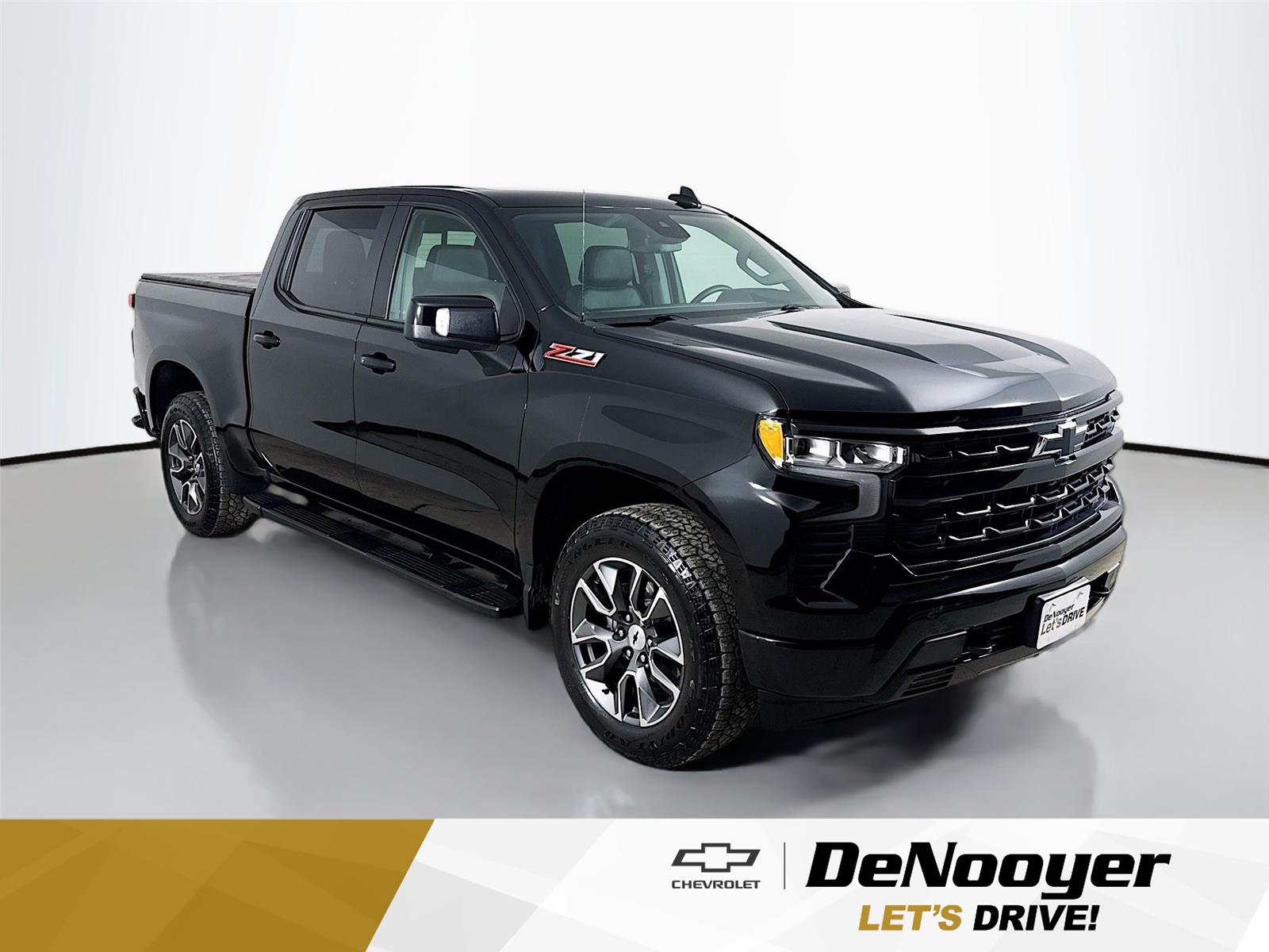 Black 2023 Chevrolet Silverado 1500 RST Crew Cab 4WD Pickup Truck Four-Wheel Drive Automatic