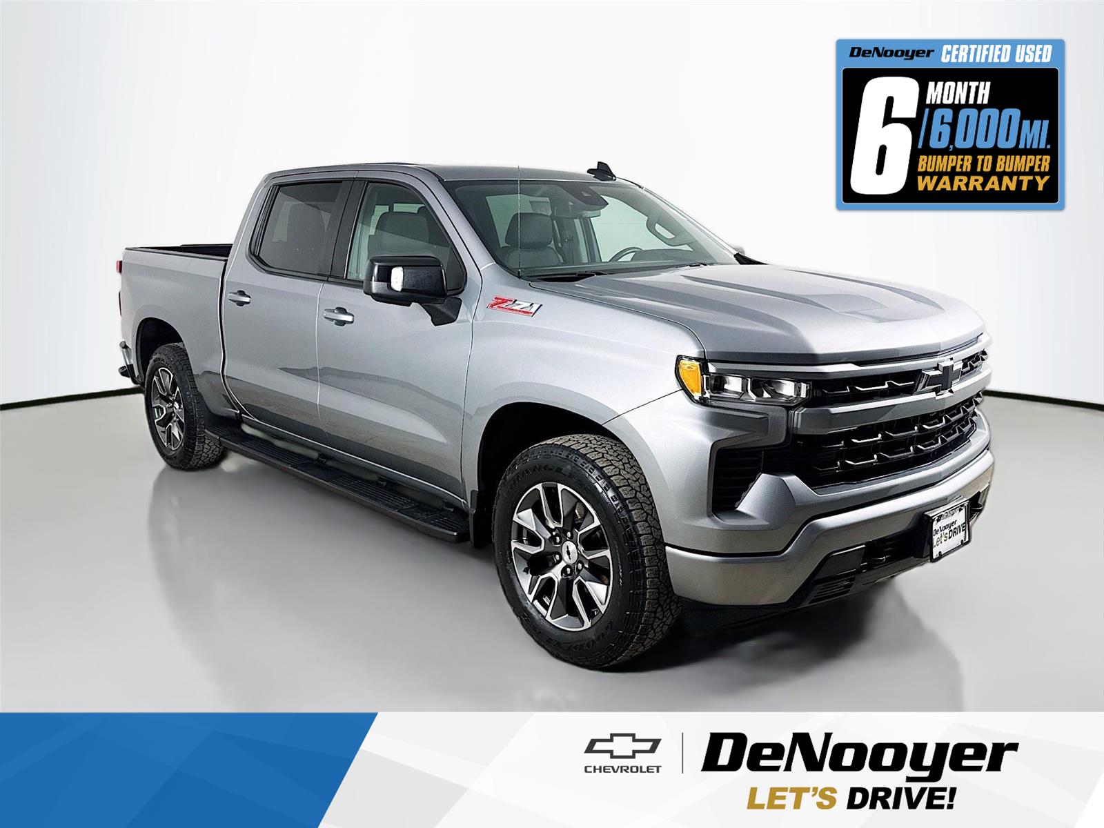 Sterling Gray Metallic 2023 Chevrolet Silverado 1500 RST Crew Cab 4WD Pickup Truck Four-Wheel Drive Automatic